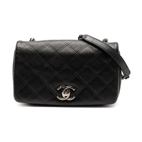 Pre-owned Quilted Leather Handbag - Chanel Vintage - Modalova